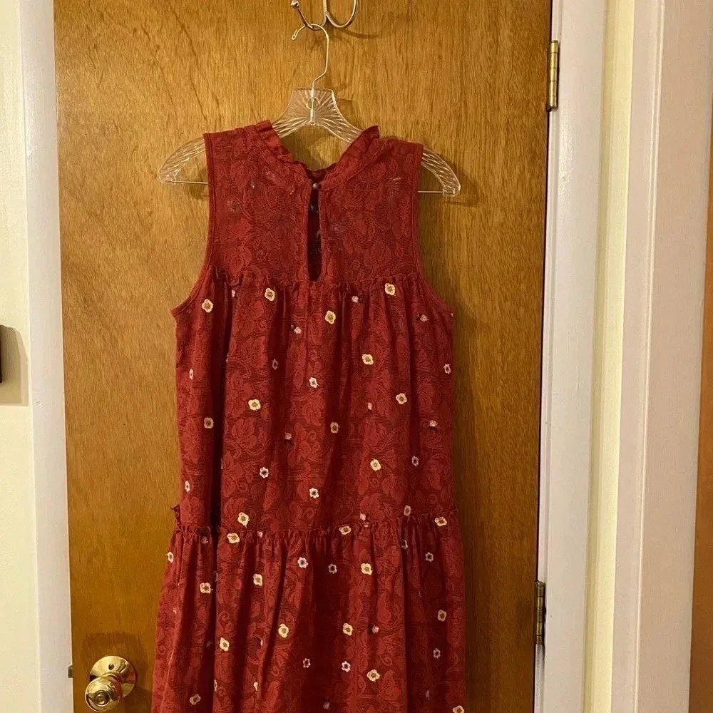 Francesca’s M mi ami Rust Sleeveless Lace Embroidered Tiered Doll Dress - Picture 2 of 10